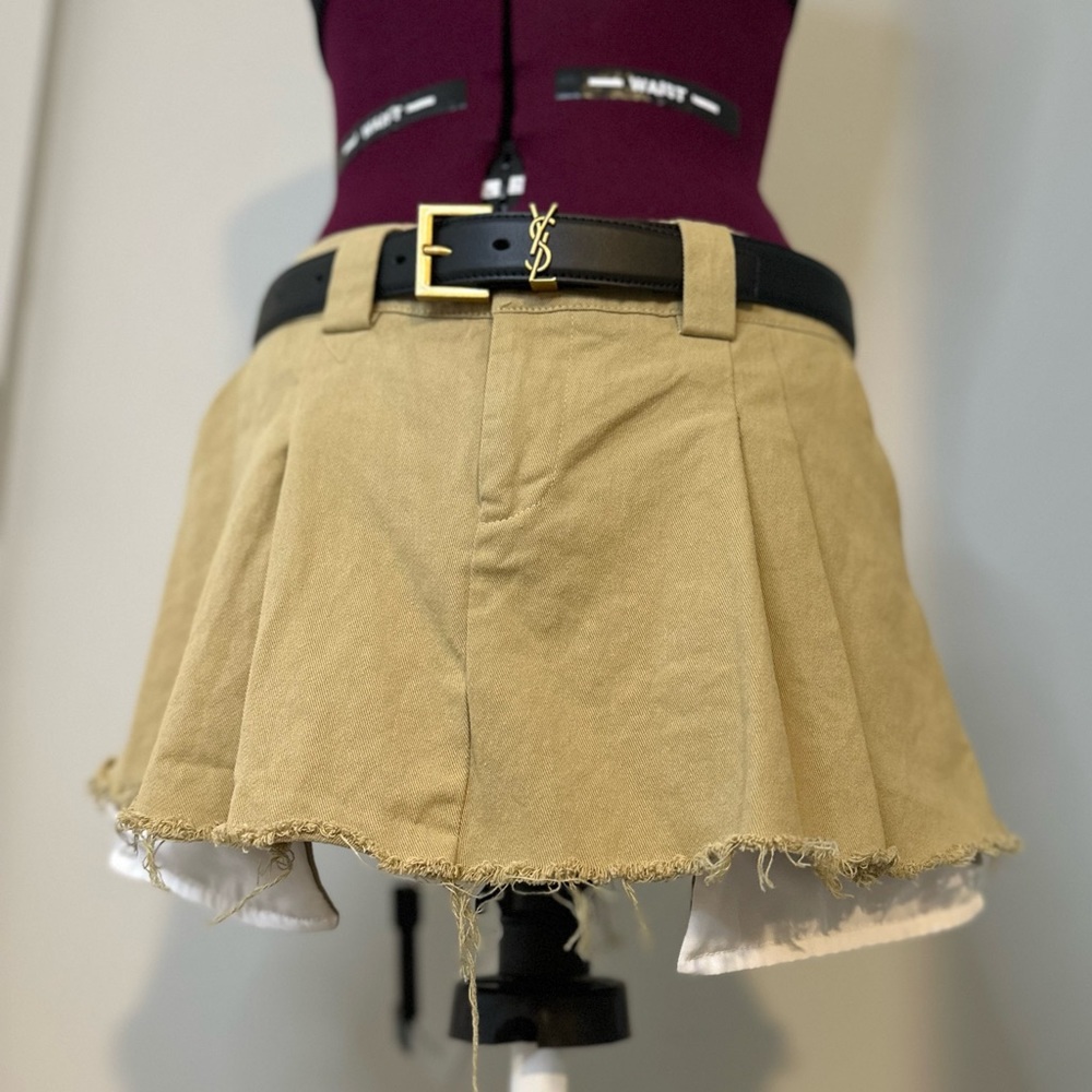 Fold Pleated Low rise mini skirt